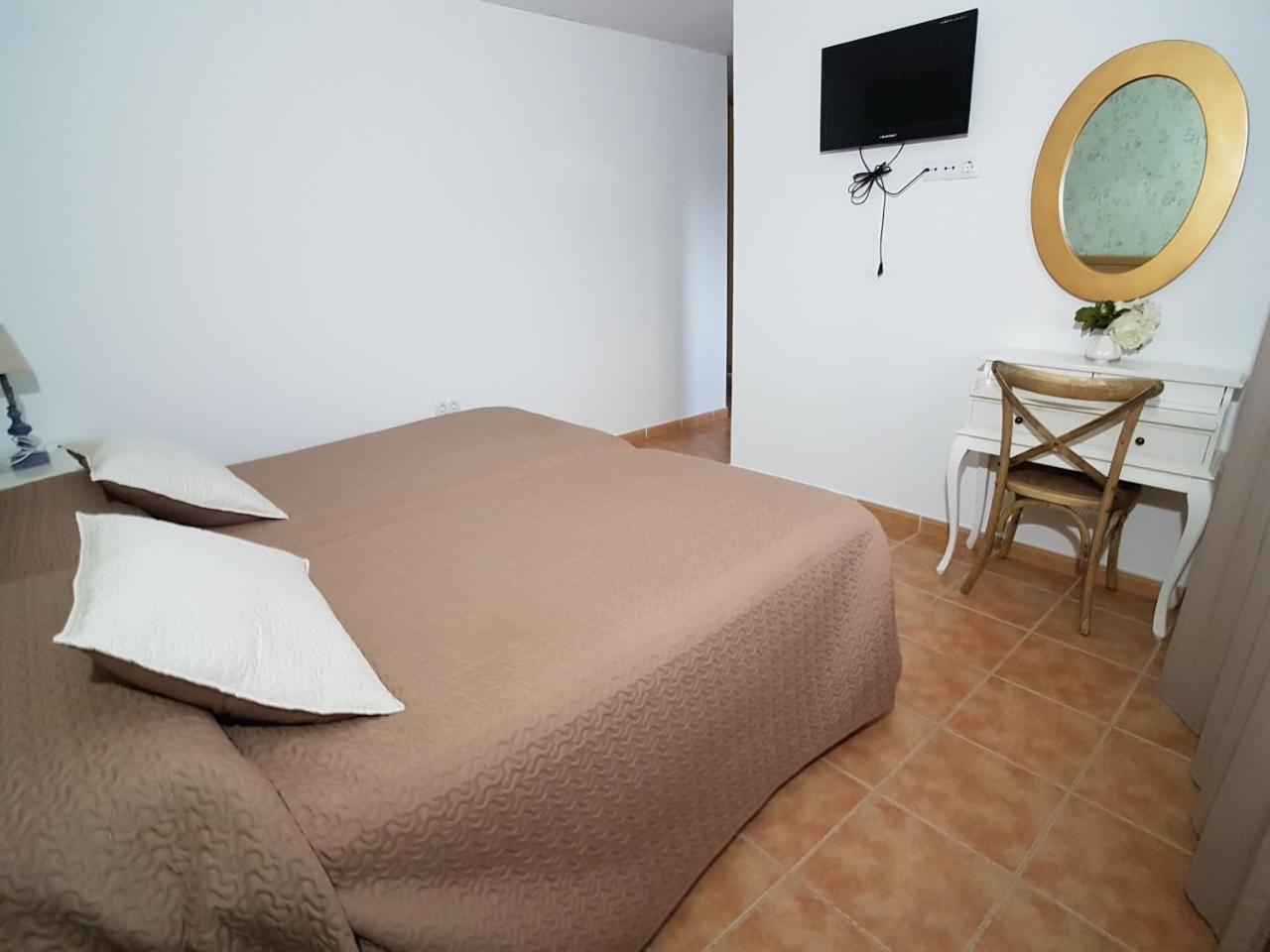 Hostal Meson La Era Ríogordo 外观 照片